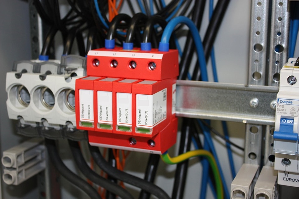 U berspannungsschutz bei Harald Hausmann Elektroinstallation in Schneeberg
